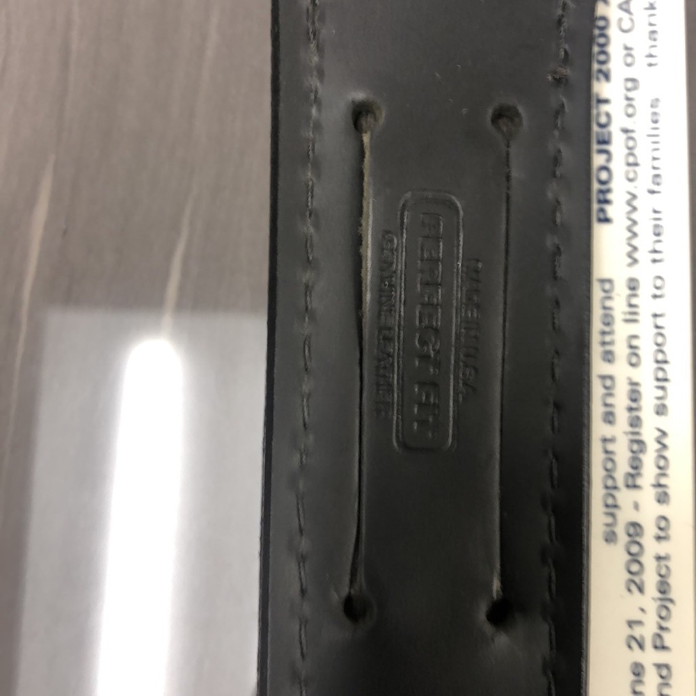 Leather flashlight case - Picture 3 of 4